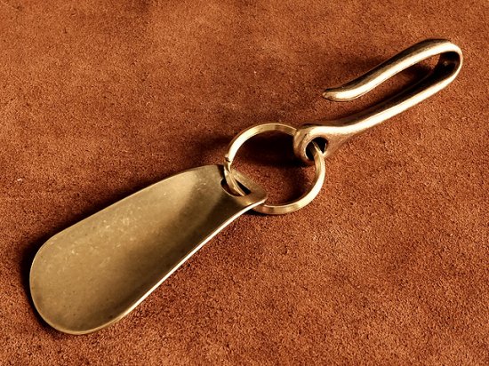 ツリバリフック付き 真鍮製 シューホーンキーホルダー（ショート） - ブラスストアー