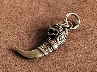 <{$history[num].name}>