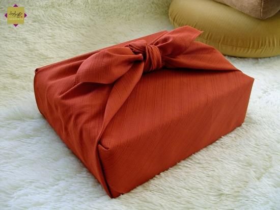 正絹　ゆたん　風呂敷 yuushoku-21p.jpg