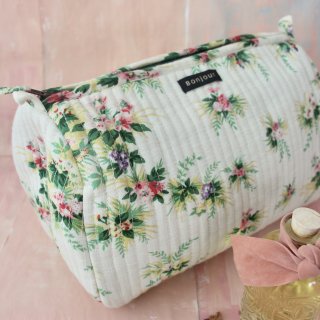 Bonjour diary<br>quilted toilet bag<br>tropical print