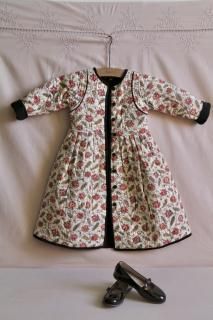 <img class='new_mark_img1' src='https://img.shop-pro.jp/img/new/icons14.gif' style='border:none;display:inline;margin:0px;padding:0px;width:auto;' />Bonjour diary<br>Reversible Dress Coat<br>Aline Print<br>(4,6,8,10,12y)