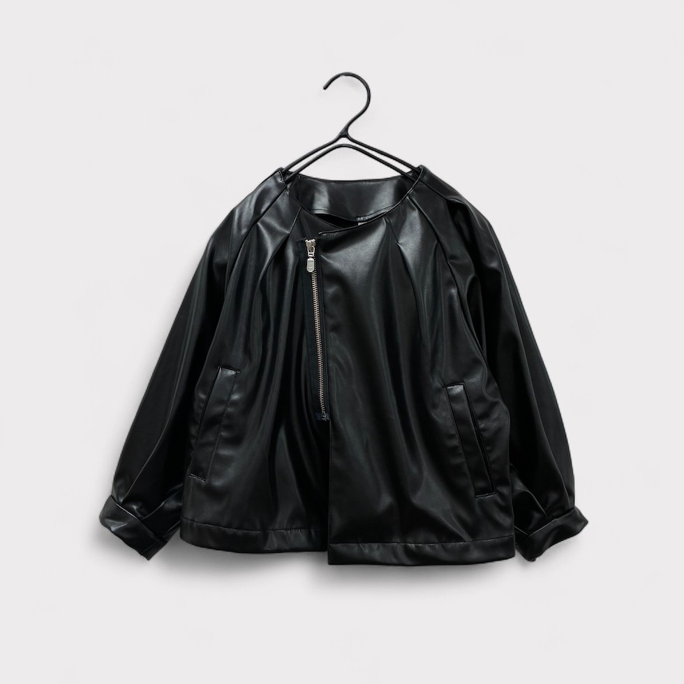 美品　yori バルーンスリーブ ジャケット 黒 バルーンスリーブジャケット（レディース）54532 - garcon la