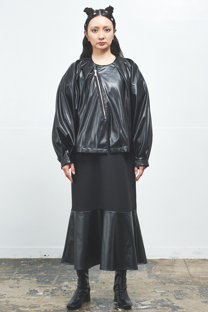 美品　yori バルーンスリーブ ジャケット 黒 yori バルーンスリーブ タフタジャケット - メルカリ