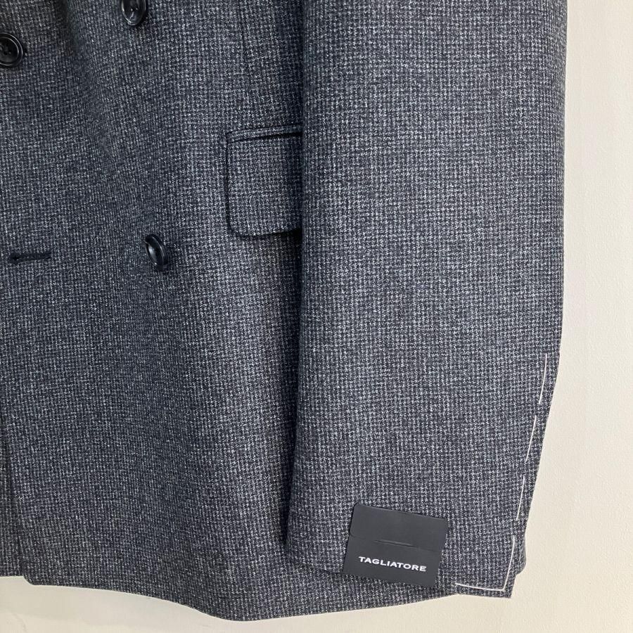 セール30%off】タリアトーレ ダブルブレスト6B2個掛け セール30%off】タリアトーレ ダブルブレスト6B2個掛け