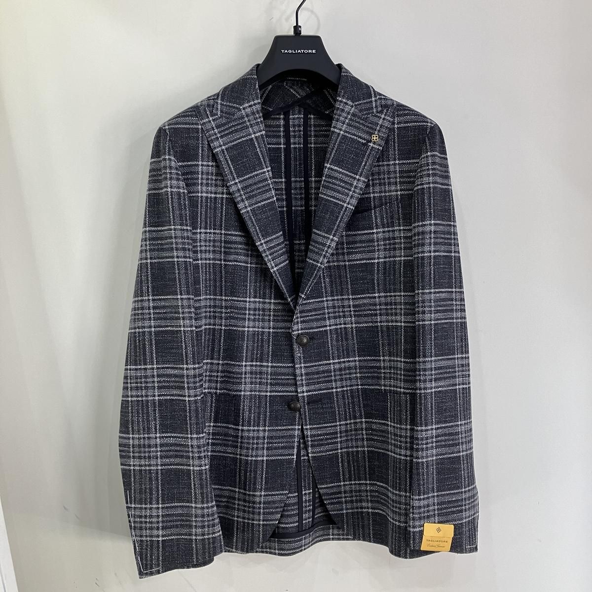 【美品】★未使用★タリアトーレ ウール ジャケットとベストのセット★ セール30%off】タリアトーレ ピークドラベルシングルブレスト2B