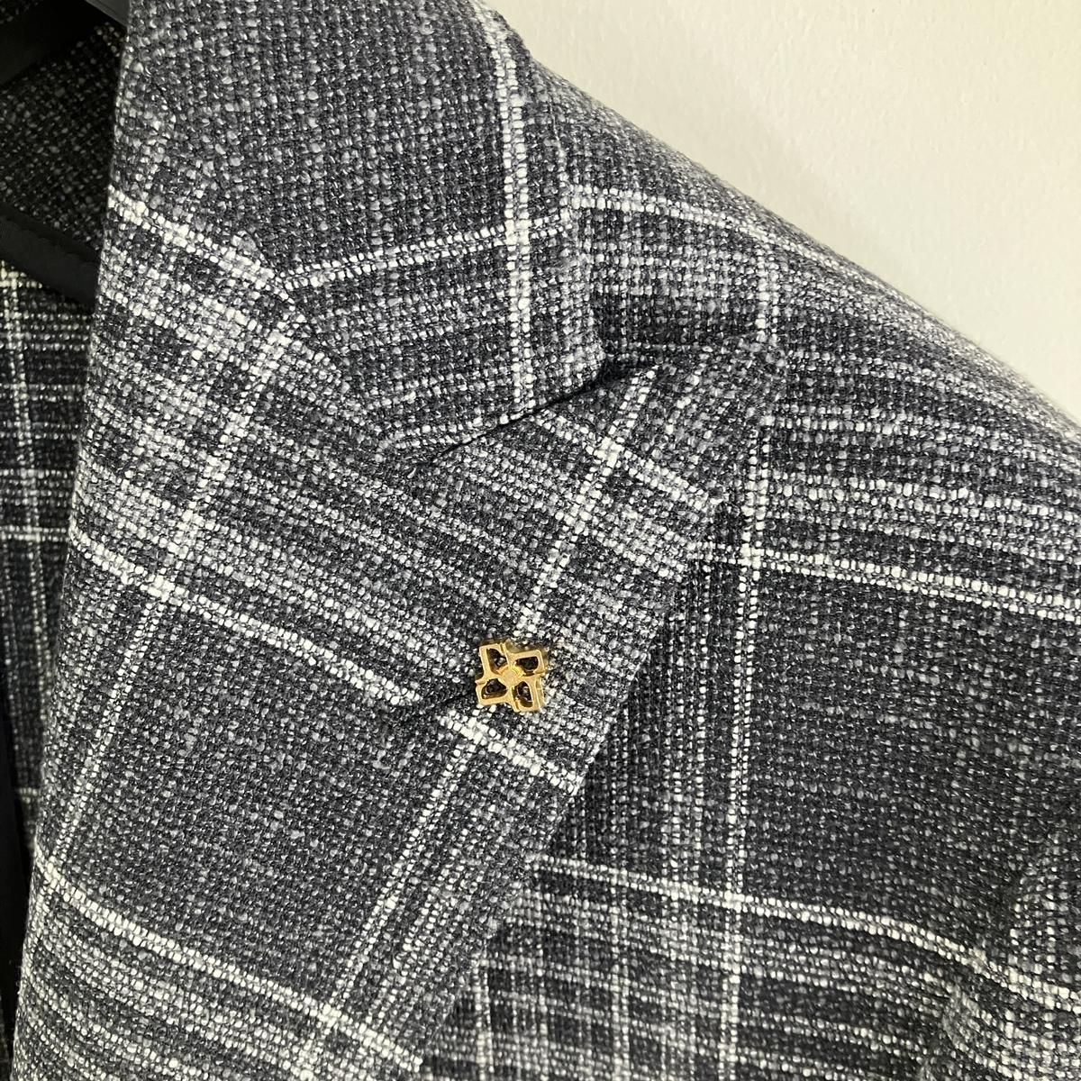 【美品】★未使用★タリアトーレ ウール ジャケットとベストのセット★ セール30%off】タリアトーレ ピークドラベルシングルブレスト2B