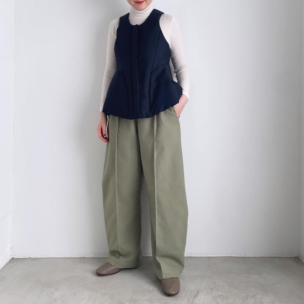 TENNE HANDCRAFTED MODERN padded vest (コットンポリエステル