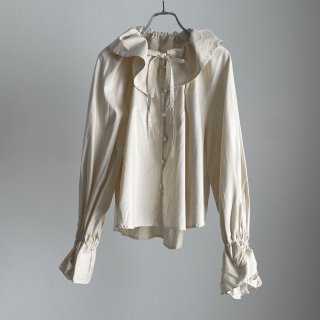 <img class='new_mark_img1' src='https://img.shop-pro.jp/img/new/icons13.gif' style='border:none;display:inline;margin:0px;padding:0px;width:auto;' />kijinokanosei Kahdi big collar blouse (a day)/KJ402AW41*SL#IT