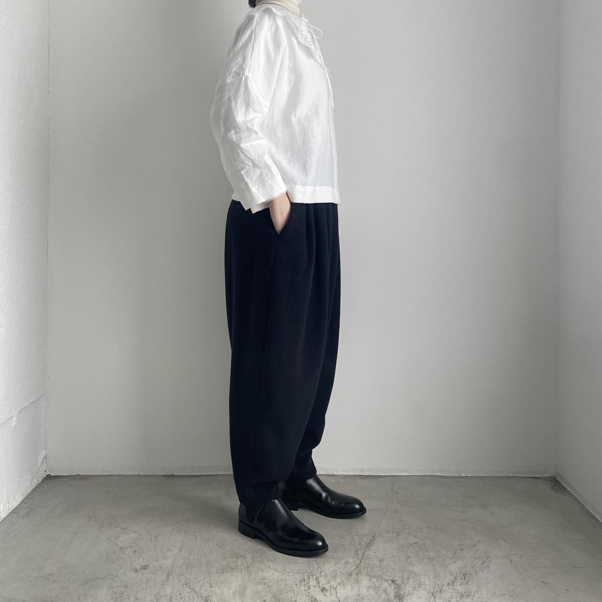 TENNE HANDCRAFTED MODERN waist lib Knit 3 tuck tapered pants
