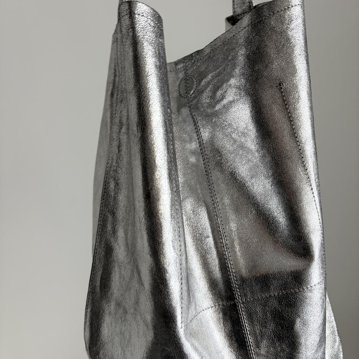 バッグ Morphee CYLINDER XL SILVER Morphée - Morphee / モルフェトートバッグ CYLINDER M(CYM -SIL