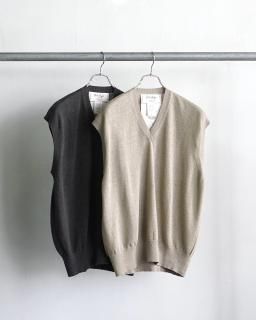 Olde H&Daughter LINEN/SILK PLAIN STITCH V NECK N/S / BK046*KN#GH