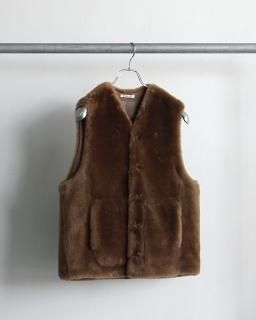 25AW AURALEE STRAIGHT MERINO MOUTON FUR VEST / A25AV02MM*LE#GH