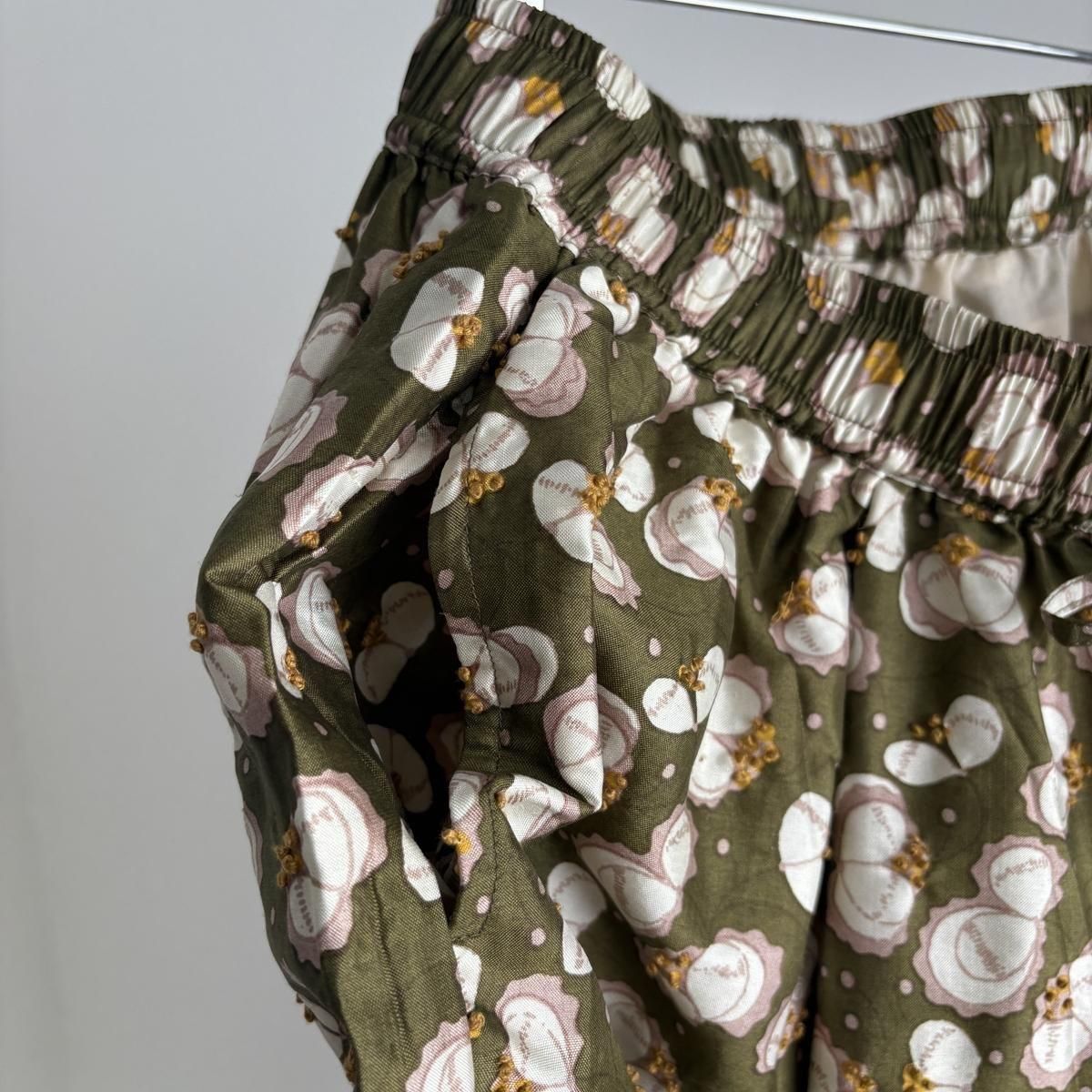 専用ページ♡ bunon ブノン 刺繍 花柄パンツ M 専用ページ♡ bunon