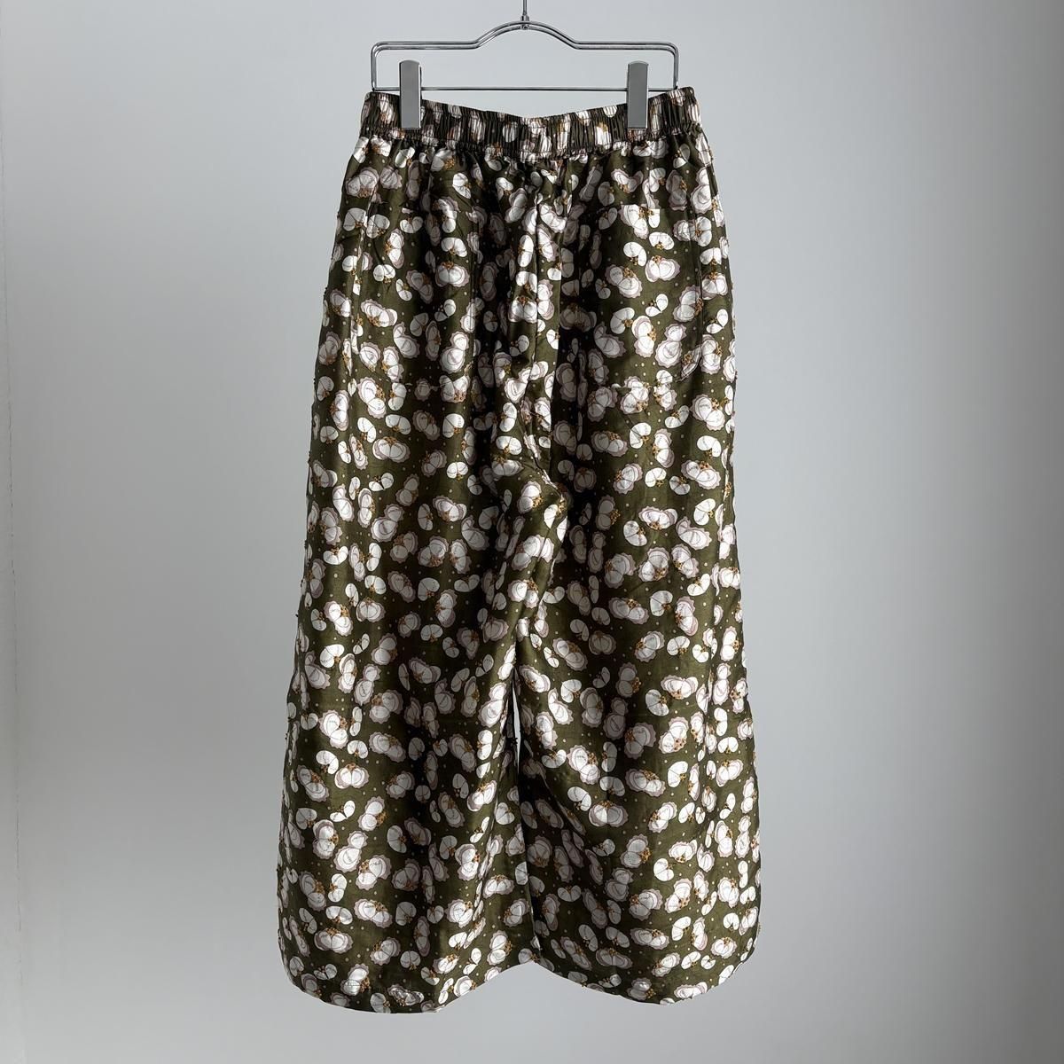 専用ページ♡ bunon ブノン　刺繍　花柄パンツ　M BUNON Kahdi Silk Flower Print ＆ Embroidery Tuck Pants