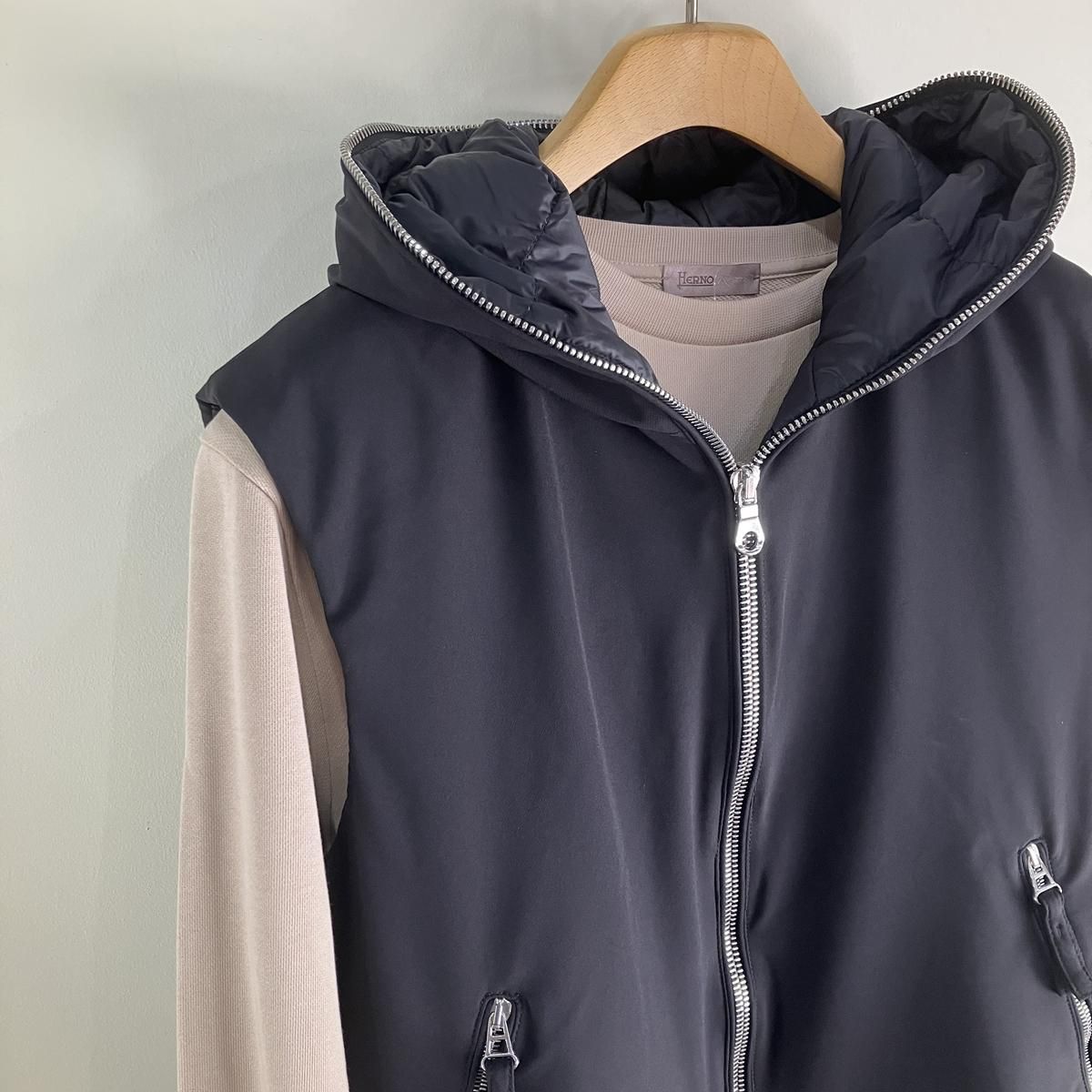 デュベティカ×ジャブスアルキビオ ダブルネーム フルジップダウン