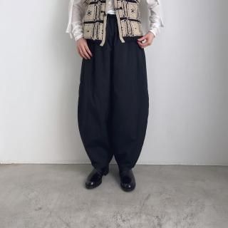 <img class='new_mark_img1' src='https://img.shop-pro.jp/img/new/icons13.gif' style='border:none;display:inline;margin:0px;padding:0px;width:auto;' />kijinokanosei cocoon pants (hakutou)/KJ502AW52*PT#IT