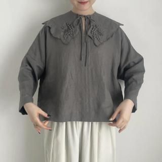 <img class='new_mark_img1' src='https://img.shop-pro.jp/img/new/icons13.gif' style='border:none;display:inline;margin:0px;padding:0px;width:auto;' />TOWAVASE Bonvoyage blouse/30-0023A*SL#IT