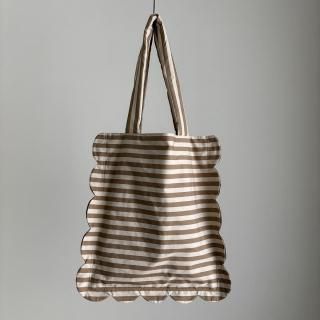 <img class='new_mark_img1' src='https://img.shop-pro.jp/img/new/icons13.gif' style='border:none;display:inline;margin:0px;padding:0px;width:auto;' />chitose.K scallop tote bag/3232-03*BG#IT