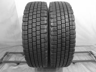 ブリヂストン デュラビス M804 215/70r17.5 バリ山 狭く
