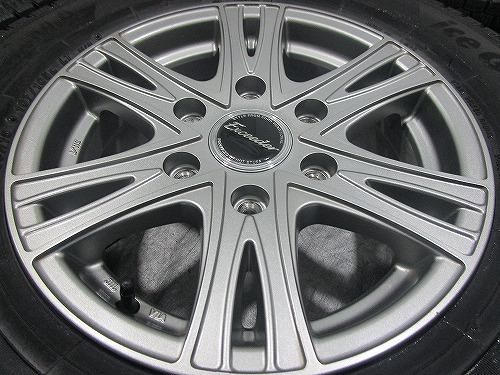 ハイエースなど☆Exceederホイール 6J +33 6H☆超バリ山