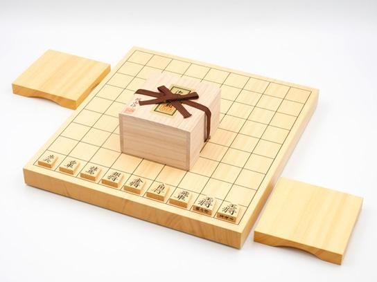 越山作彫駒 薩摩黄楊 昇竜 (将棋駒 本黄楊(薩摩黄楊)銘駒 越山作彫駒 薩摩黄楊 昇竜 (将棋駒 本黄楊(薩摩黄楊)銘駒