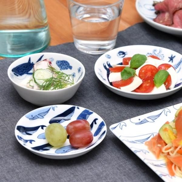 染付陶器 小皿 豆皿 ソーサー 醤油皿 しょう油皿 19lh57 連魚