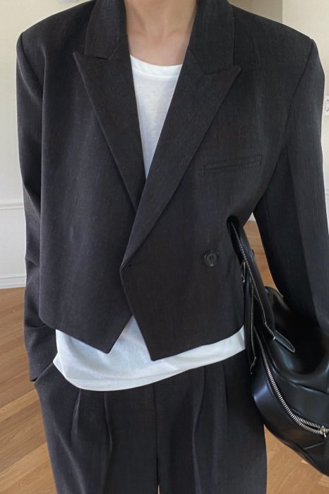 lena<br>one button short jacket<br>charcoal