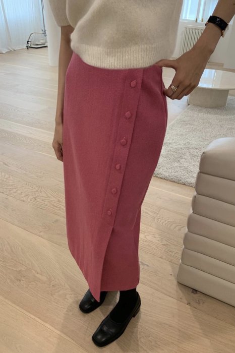 wool button skirt<br>pink