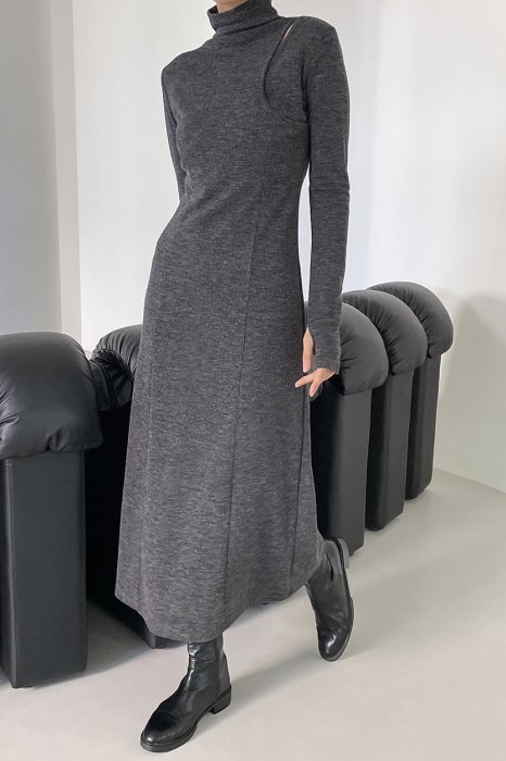 2way slit<br>turtle neck<br>maxi one piece<br>charcoal