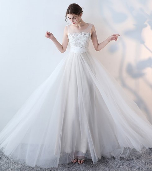 チュール ウェディングドレス 白 二次会 花嫁 カラードレス 大きい