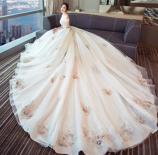 オフショルダー ビーズ刺繍 チュール Aライン ウェディングドレス 白