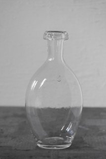 Glass bottle