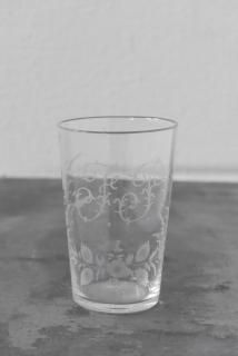 Glass cup