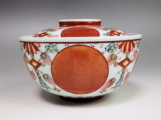 大聖寺伊万里 色絵 赤玉に瓔珞紋の図 蓋茶碗