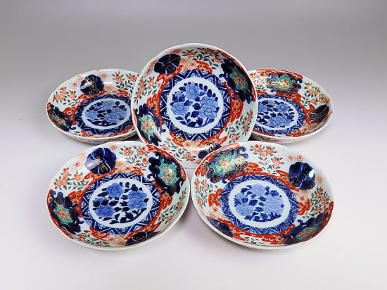 大聖寺伊万里　金襴手　牡丹に草花紋の図　４寸皿　５枚