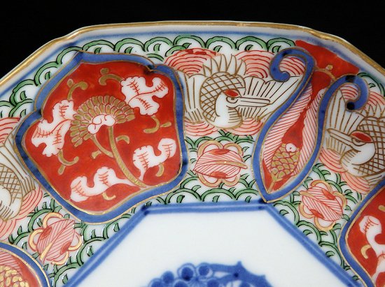 大聖寺伊万里 金襴手 青海波に双鶴図 八角６寸皿 ２枚セット