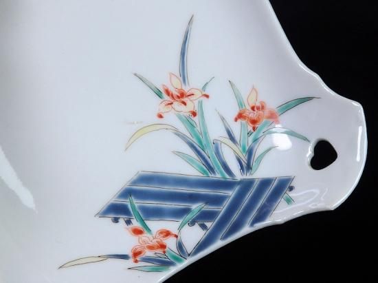 大聖寺伊万里　柿右衛門写　鳥に燕子花の図　四方皿　C669AS-BQh 大聖寺伊万里 柿右衛門写 鳥に燕子花図 四方皿