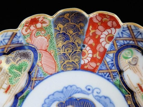 大聖寺伊万里 金襴手 紋章に菊花皿 5寸皿
