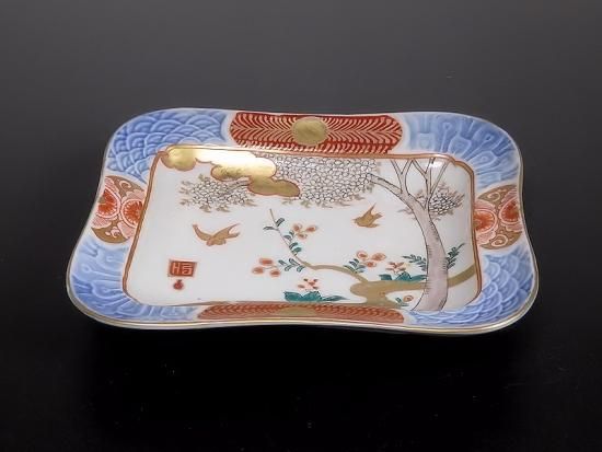 古伊万里 色絵 流水に花鳥紋図 角皿 古伊万里 色絵 流水に花鳥紋図 角皿
