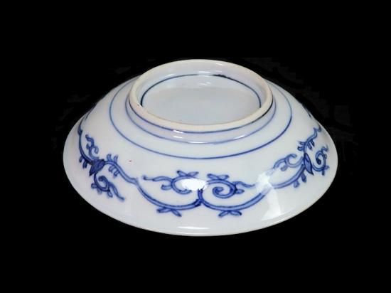 大聖寺伊万里　金襴手　窓絵　松竹梅に牡丹の図　４寸皿　３枚　D640AS-CEi 大聖寺伊万里 金襴手 窓絵 松竹梅に牡丹図 4寸皿 3枚セット