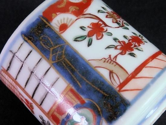 古伊万里 色絵 邸内図 御簾に桜花図 のぞき