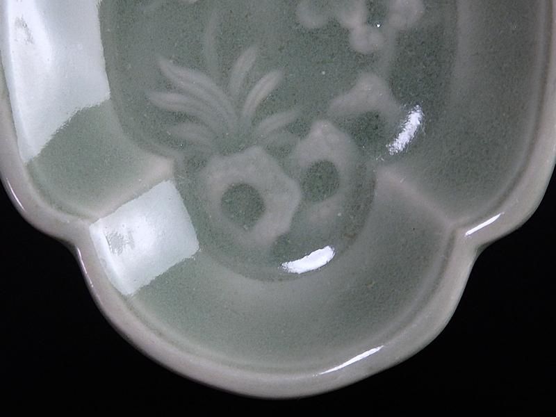 三田青磁 三田焼 六角形 菊花 陽刻 小皿 取皿 豆皿 兵庫県の