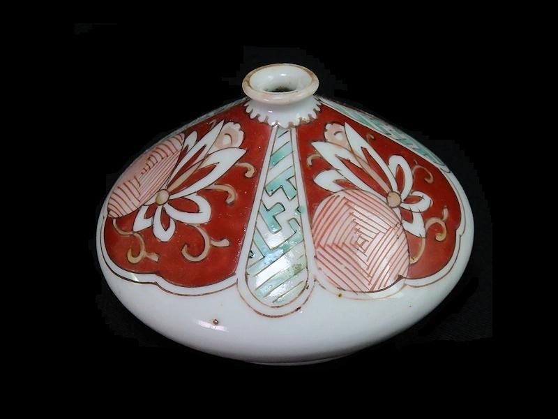 油壺 古伊万里 花と紗綾形紋様 【公式通販】