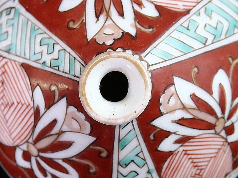 古伊万里 色絵 花に紗綾形紋図 油壷