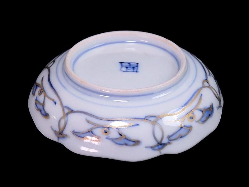 古伊万里 金襴手 陽刻窓絵花図 豆皿
