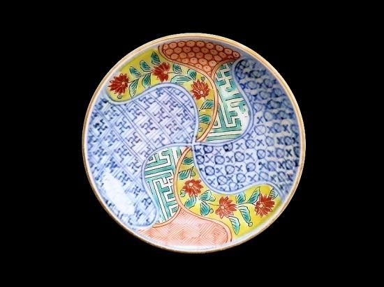 伊万里 古伊万里 大鉢 蝶の図 麻の葉紋 亀甲紋 金彩