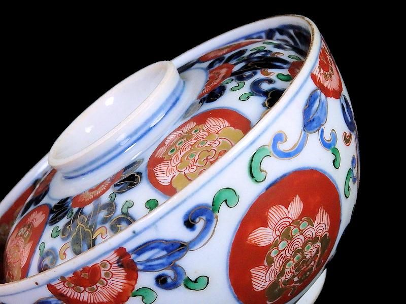大聖寺伊万里 染錦 赤玉に獅子 瓔珞紋図 蓋茶碗 2客セット 大聖寺伊万里 染錦 赤玉に獅子 瓔珞紋図 蓋茶碗 2客セット