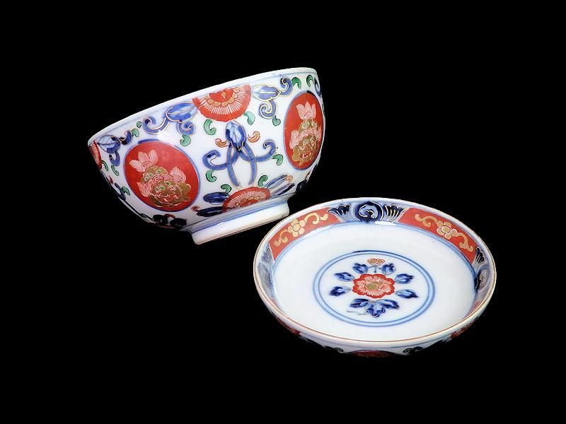 大聖寺伊万里 染錦 赤玉に獅子 瓔珞紋図 蓋茶碗 2客セット