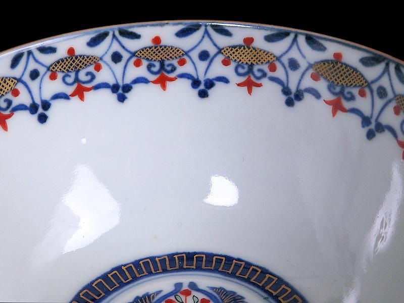 古伊万里 金襴手 瓔珞紋に花図 蓋茶碗 江戸期 古伊万里 金襴手 瓔珞紋に花図 蓋茶碗 江戸期