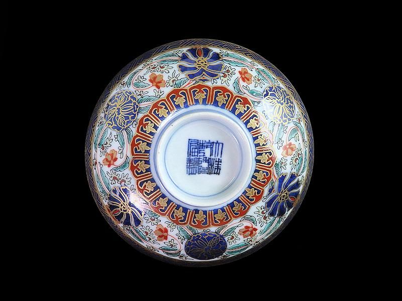 古伊万里 金襴手 瓔珞紋に花図 蓋茶碗 江戸期 古伊万里 金襴手 瓔珞紋に花図 蓋茶碗 江戸期